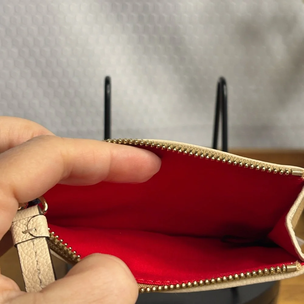 Dooney & Bourke Sorrento Leather Card Case  NWT - Picture 6 of 6